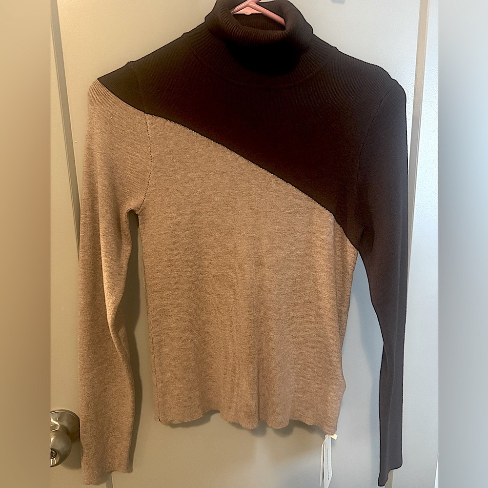 Commence Turtleneck long sleeved sweater, 2 tone brown, Small, new with tags!